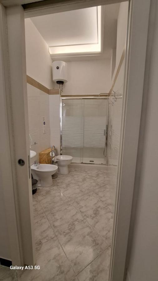 Aurora E Dad Naples Center B&B المظهر الخارجي الصورة