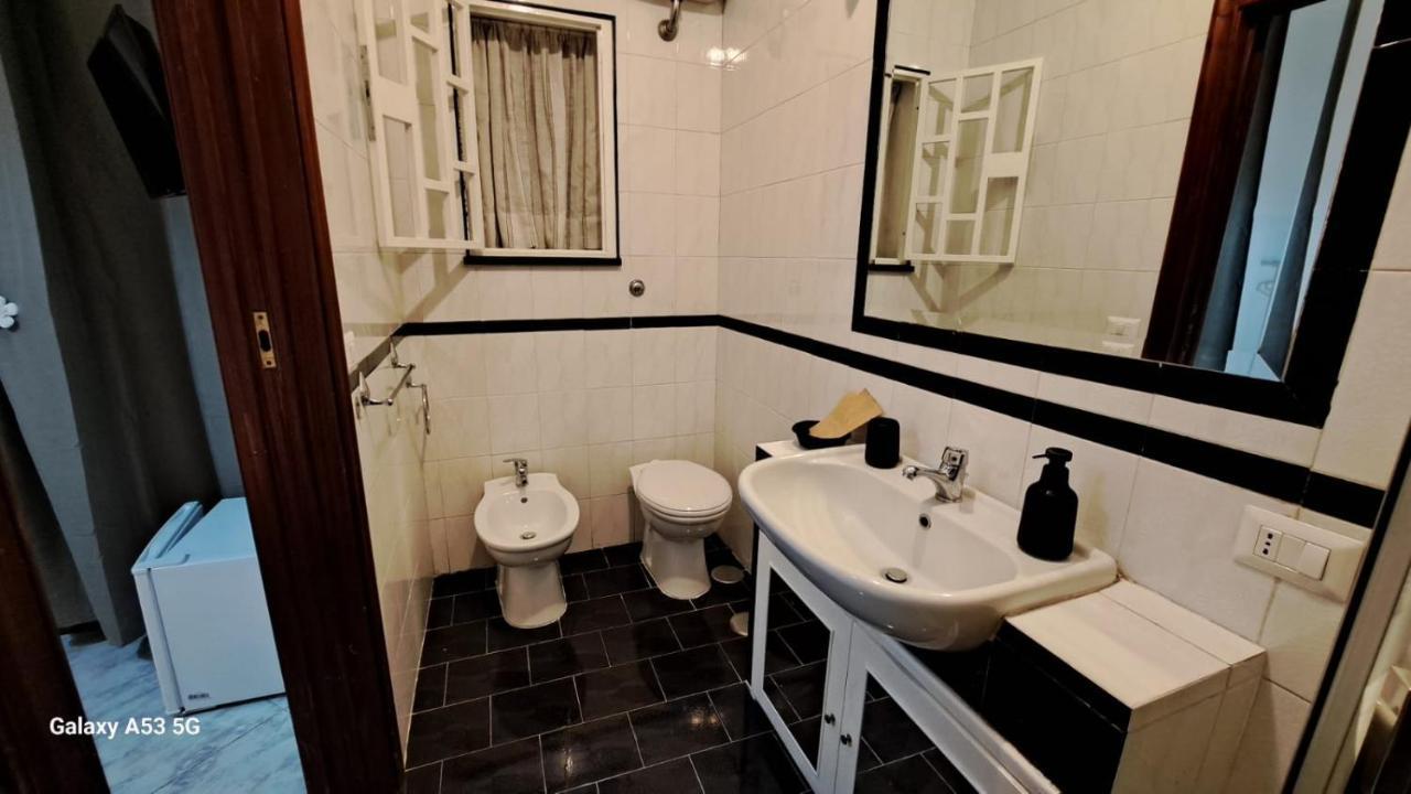 Aurora E Dad Naples Center B&B المظهر الخارجي الصورة