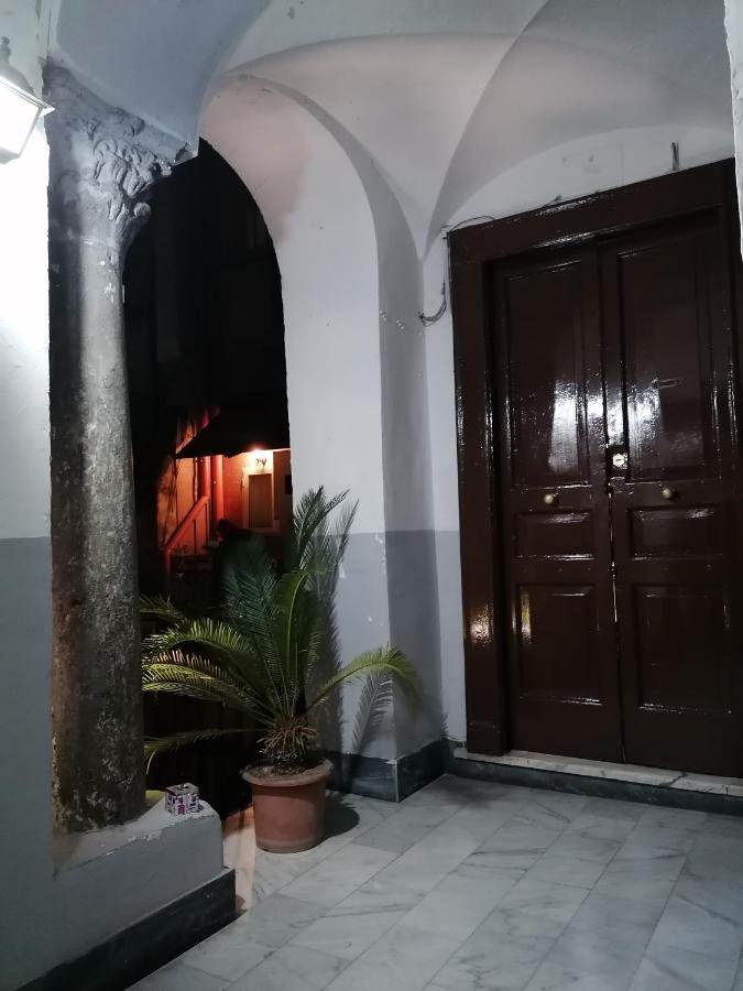 Aurora E Dad Naples Center B&B المظهر الخارجي الصورة